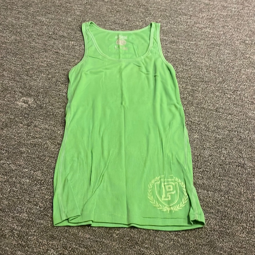 VS pink ribbed size L green tank top new..Vintage